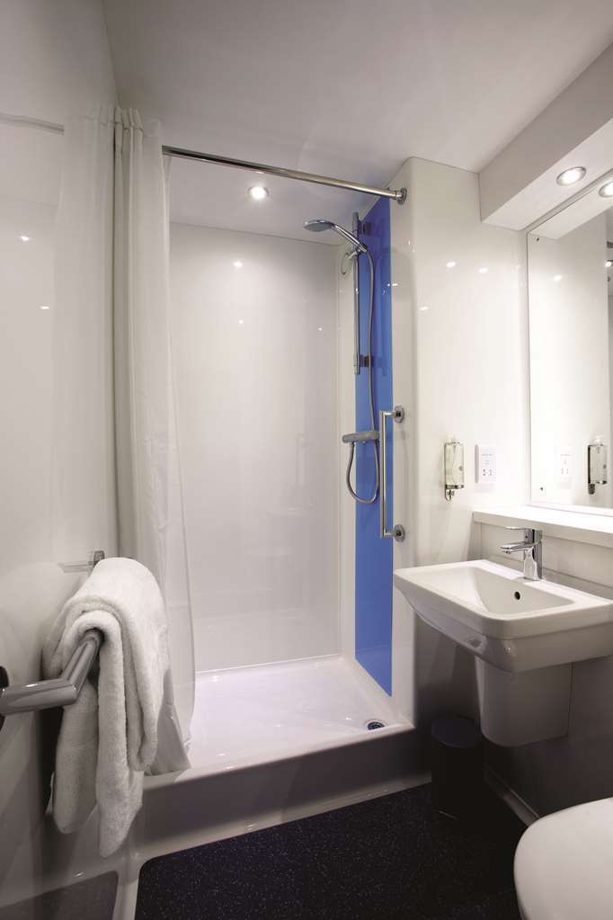 Travelodge Kingston Upon Thames Central Londres Chambre photo